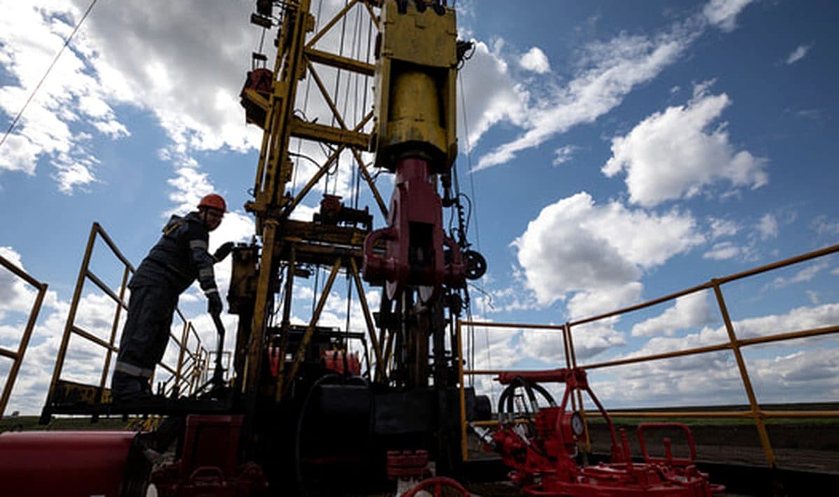 Россия стабилизирует нефтяной рынок: влияние на экономику